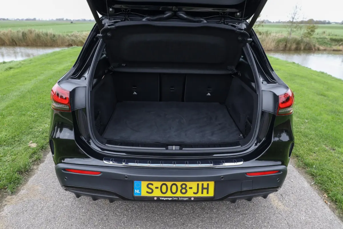 250 AMG Line 67 kWh ✅ 95% SOH ✅ Trekhaak ✅ 19 inch