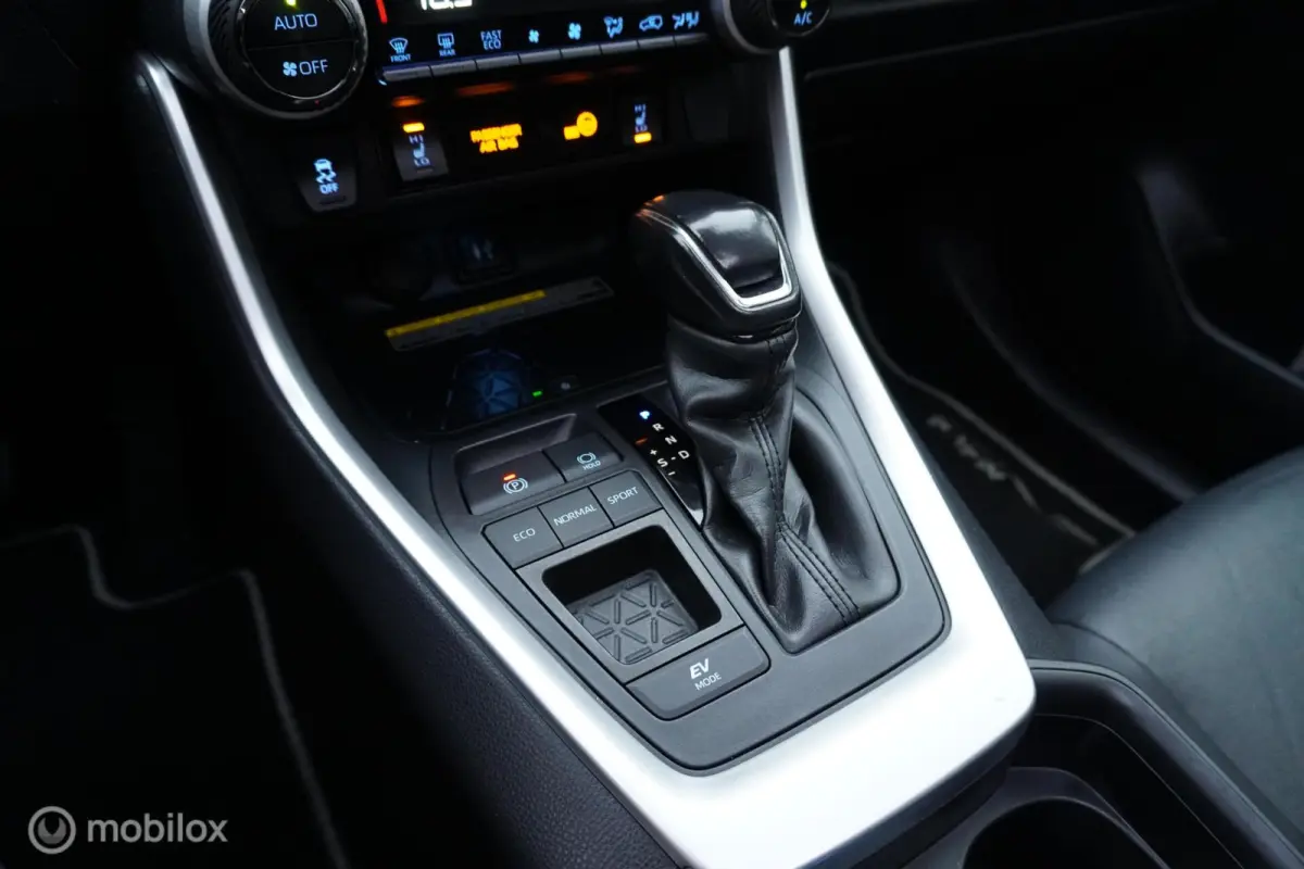 2.5 Hybrid Executive