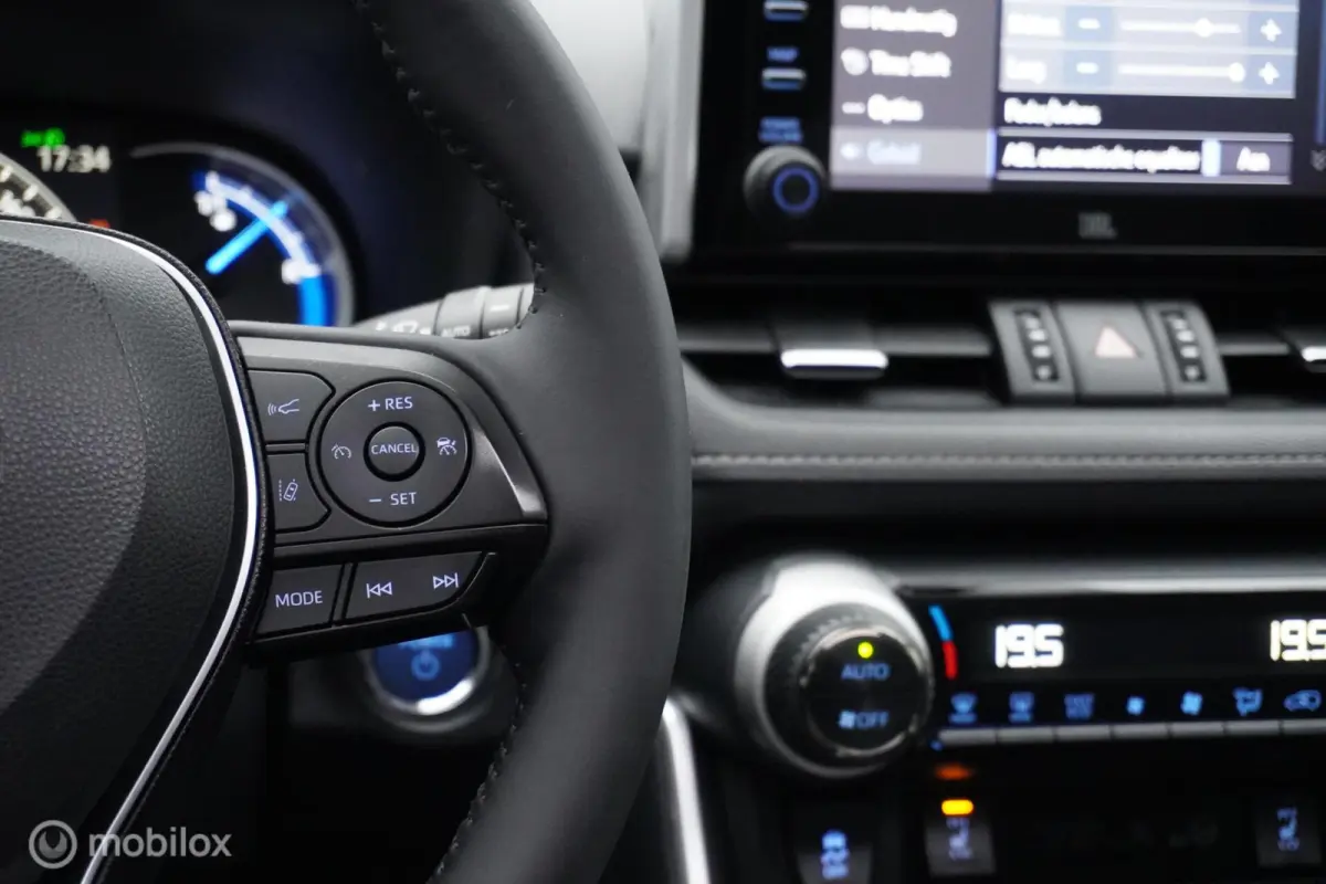 2.5 Hybrid Executive