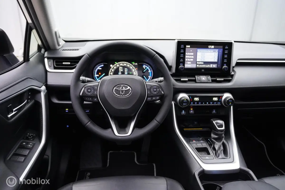 2.5 Hybrid Executive