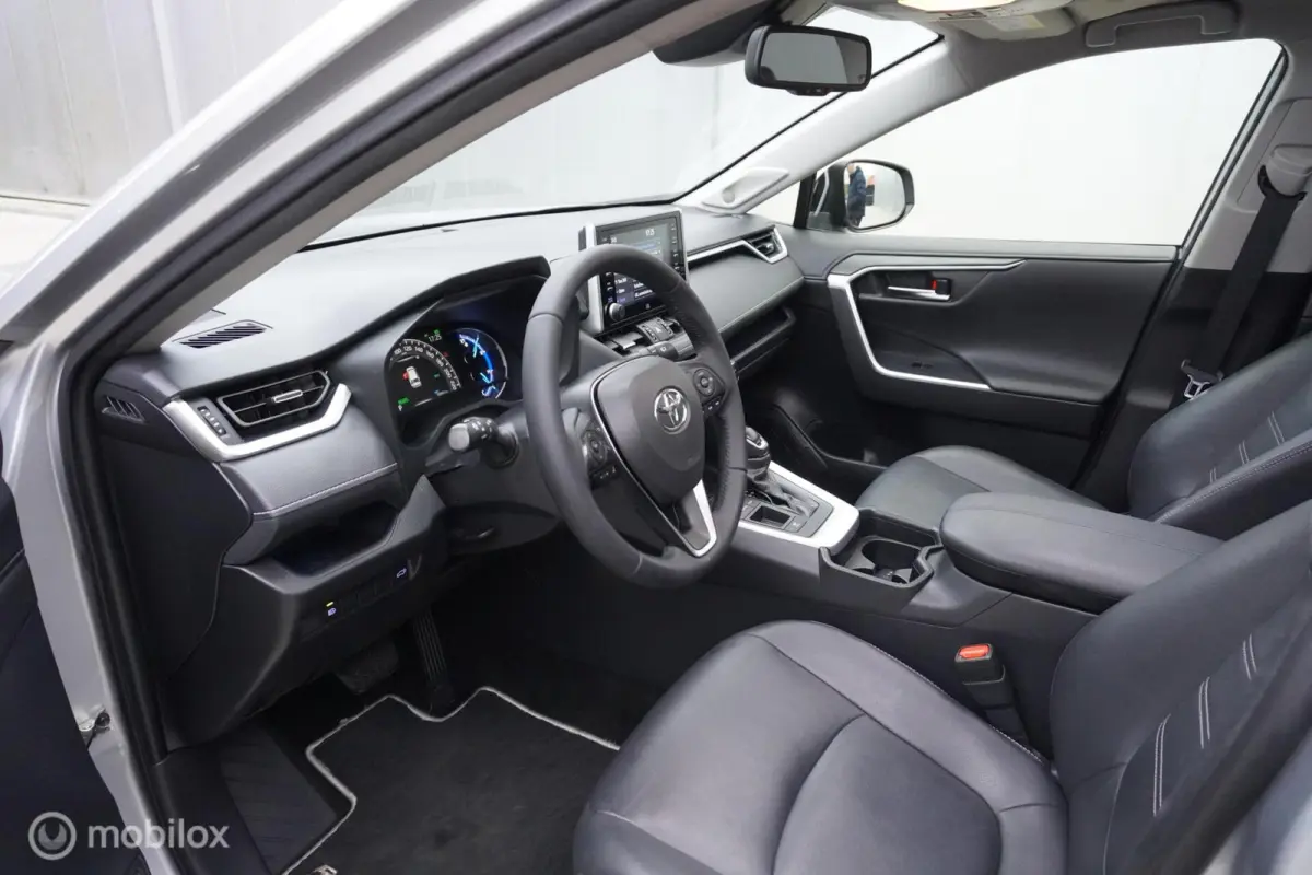 2.5 Hybrid Executive