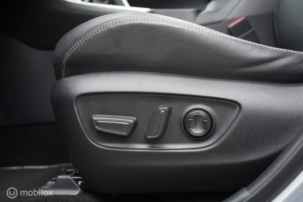 2.5 Hybrid Executive