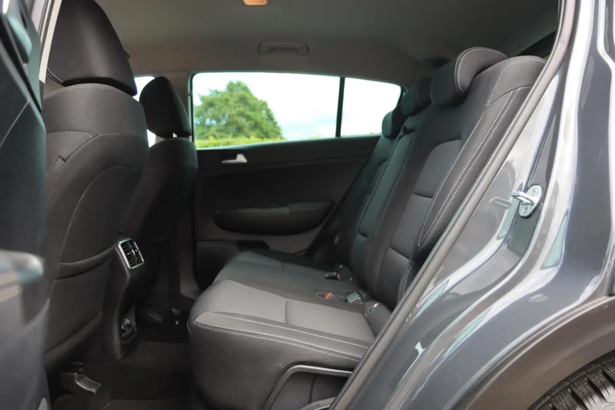 1.6 T-GDI DYNAMICLINE | CARPLAY | TREKHAAK 1900 kg | CAMERA | NAVI | STOELVERWARMING | LANE ASSIST