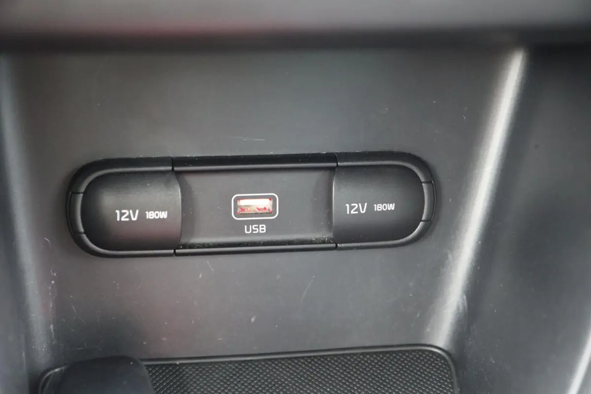 1.6 T-GDI DYNAMICLINE | CARPLAY | TREKHAAK 1900 kg | CAMERA | NAVI | STOELVERWARMING | LANE ASSIST