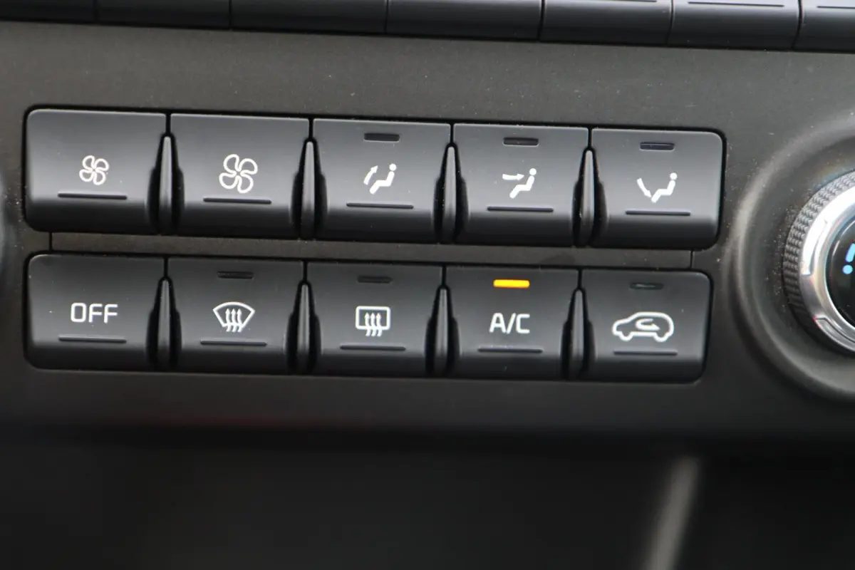 1.6 T-GDI DYNAMICLINE | CARPLAY | TREKHAAK 1900 kg | CAMERA | NAVI | STOELVERWARMING | LANE ASSIST
