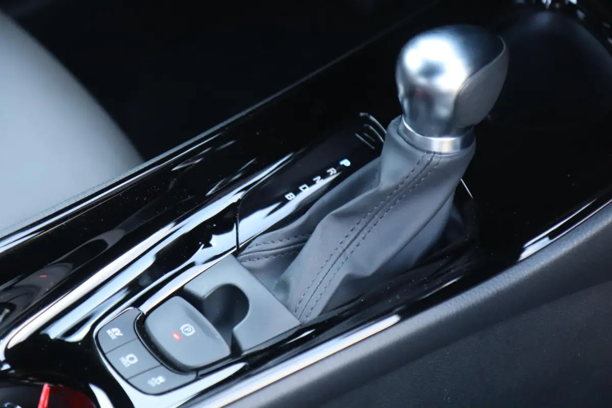 1.8 HYBRID EXECUTIVE 🚗 | 21.017 KM | JBL 🎵 | CARPLAY 📱 | CAMERA 📸 | BLIND SPOT | KEYLESS | 1E EIG. | GARANTIE 2032 ⭐