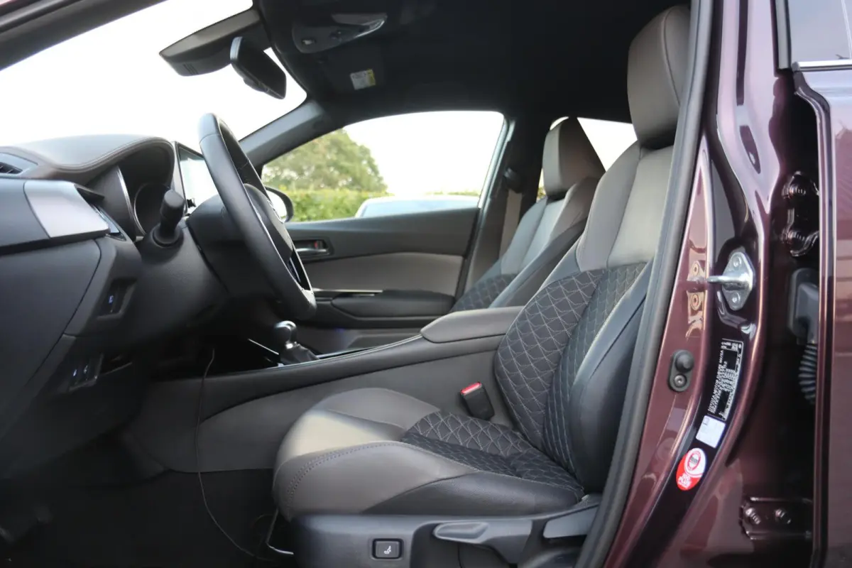 1.8 HYBRID EXECUTIVE 🚗 | 21.017 KM | JBL 🎵 | CARPLAY 📱 | CAMERA 📸 | BLIND SPOT | KEYLESS | 1E EIG. | GARANTIE 2032 ⭐