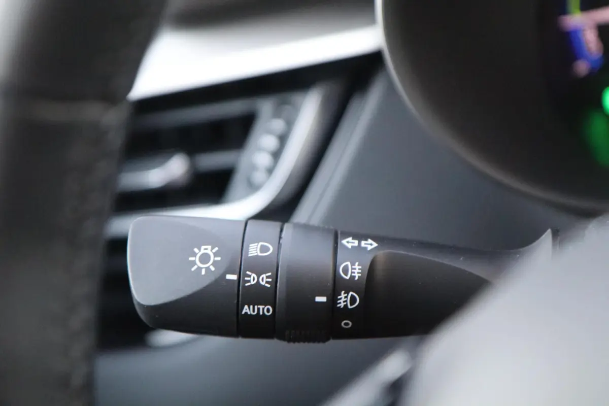 1.8 HYBRID EXECUTIVE 🚗 | 21.017 KM | JBL 🎵 | CARPLAY 📱 | CAMERA 📸 | BLIND SPOT | KEYLESS | 1E EIG. | GARANTIE 2032 ⭐