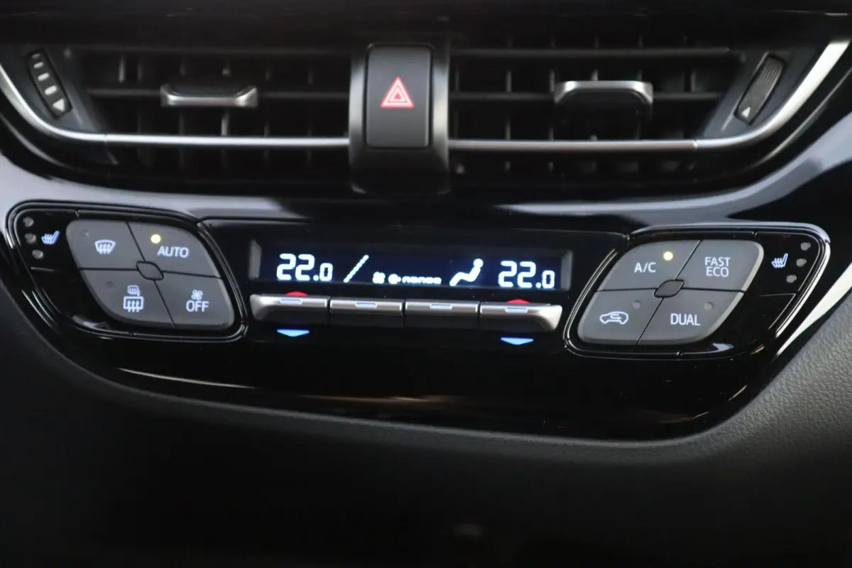 1.8 HYBRID EXECUTIVE 🚗 | 21.017 KM | JBL 🎵 | CARPLAY 📱 | CAMERA 📸 | BLIND SPOT | KEYLESS | 1E EIG. | GARANTIE 2032 ⭐