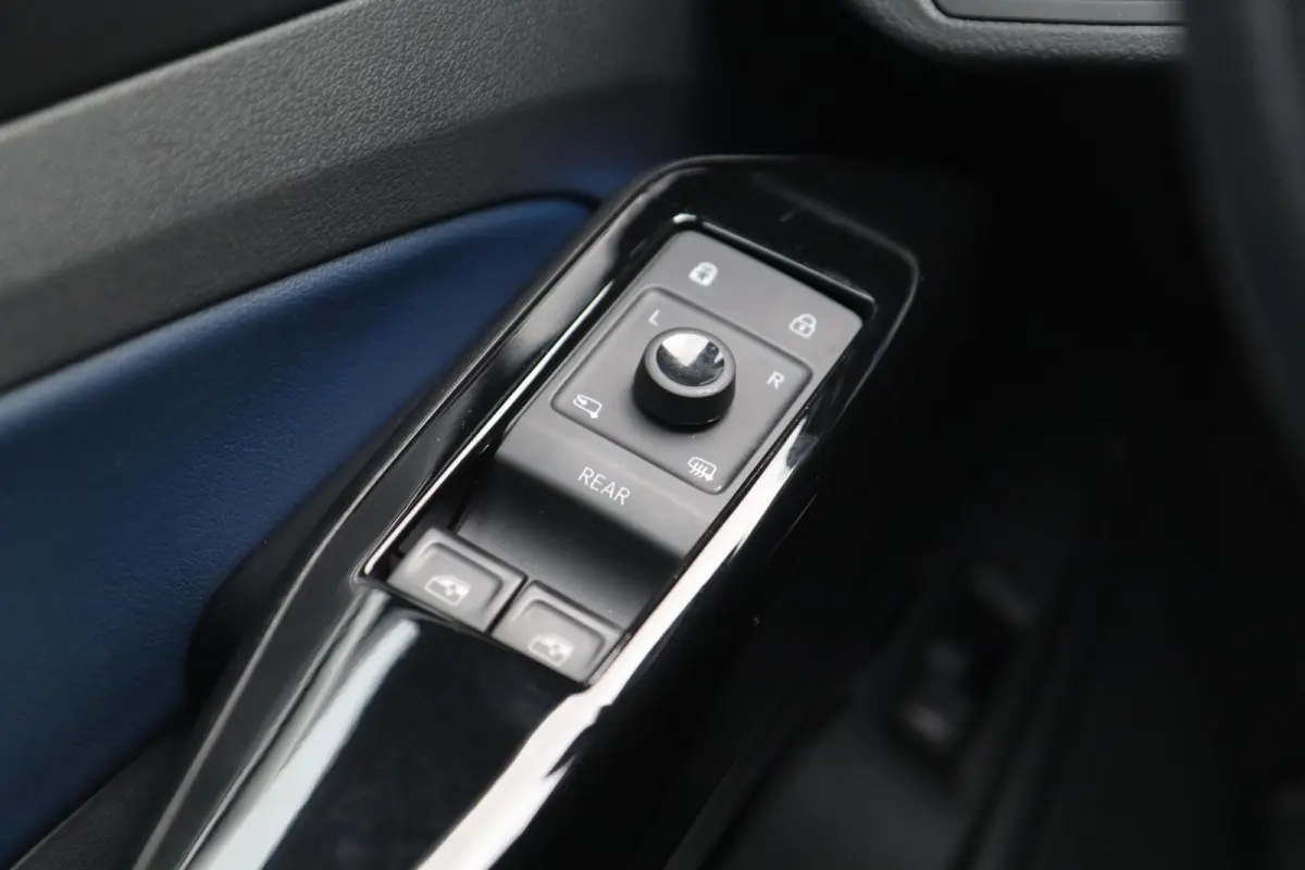 GTX 4Motion 77 kWh 300 Pk HUD 🖥️ | 360° 📸 | PANO ☀️ | MATRIX IQ.LIGHT 💡 | ACC 🚗 | CARPLAY 📱|1e eigenaar