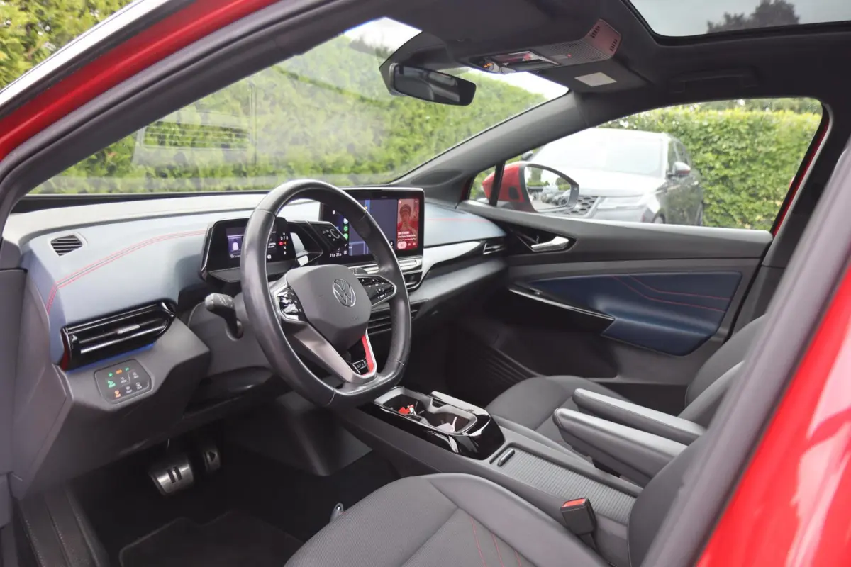 GTX 4Motion 77 kWh 300 Pk HUD 🖥️ | 360° 📸 | PANO ☀️ | MATRIX IQ.LIGHT 💡 | ACC 🚗 | CARPLAY 📱|1e eigenaar