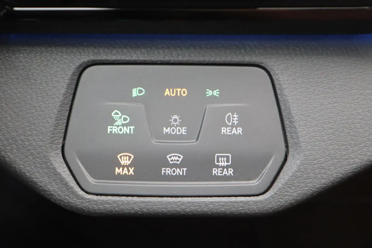 GTX 4Motion 77 kWh 300 Pk HUD 🖥️ | 360° 📸 | PANO ☀️ | MATRIX IQ.LIGHT 💡 | ACC 🚗 | CARPLAY 📱|1e eigenaar