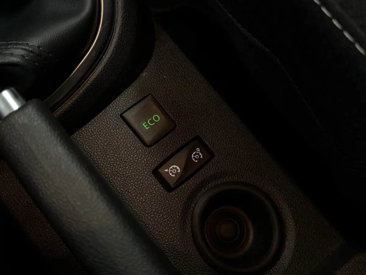 0.9 TCe Limited Navi | Clima | 16" | PDC | Cruise control |