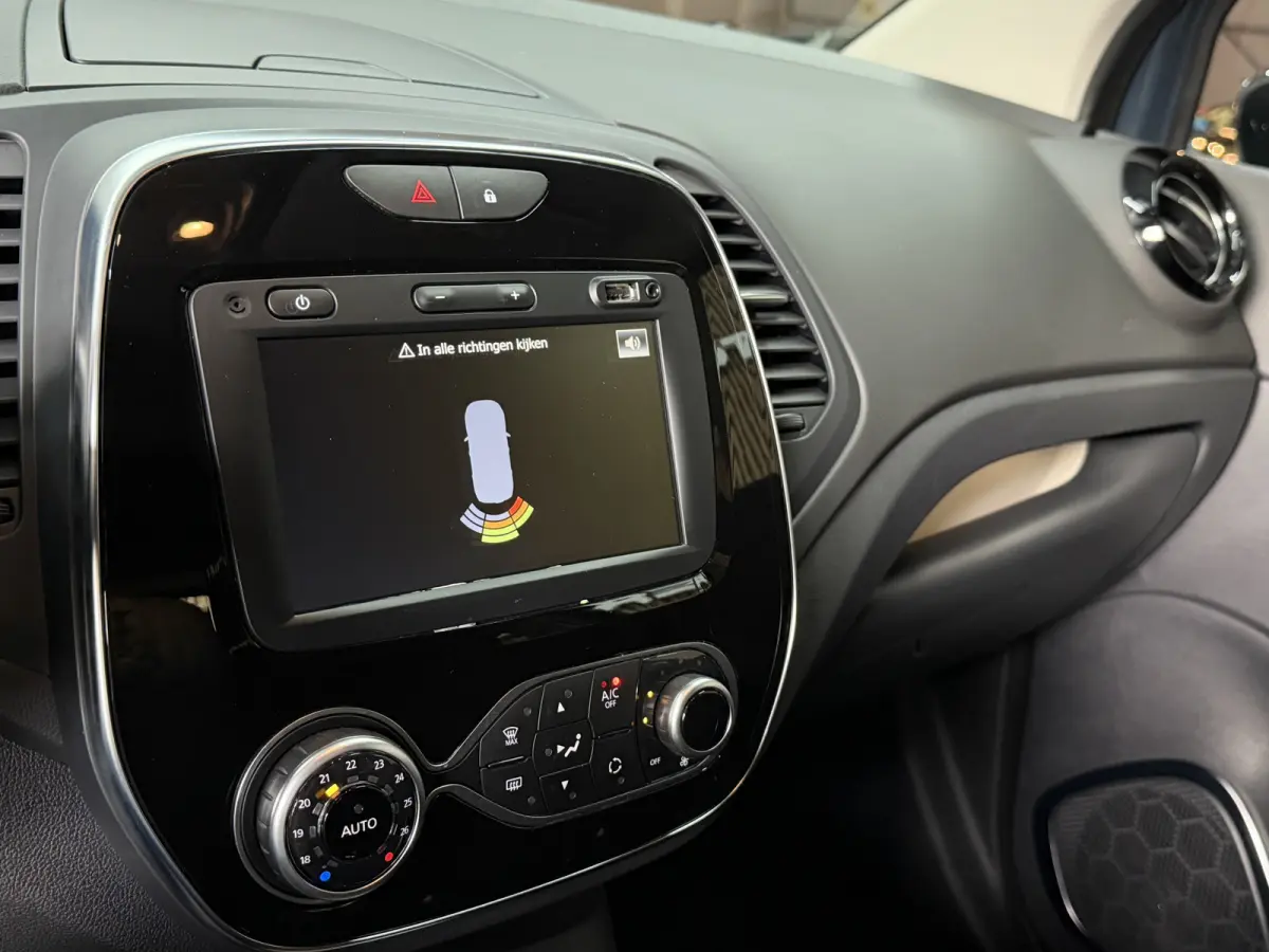 0.9 TCe Limited Navi | Clima | 16" | PDC | Cruise control |
