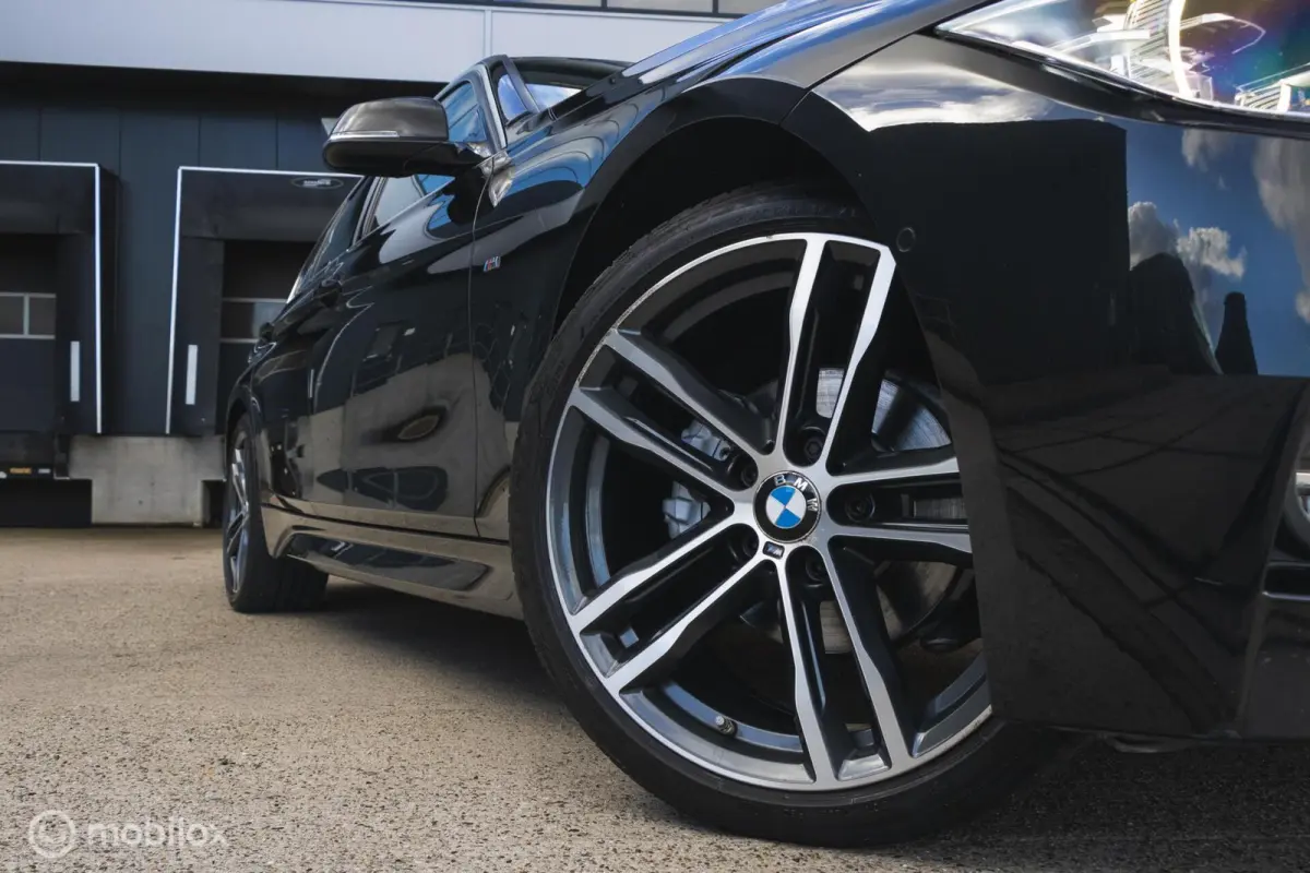 320i LCI High Executive M-Sport