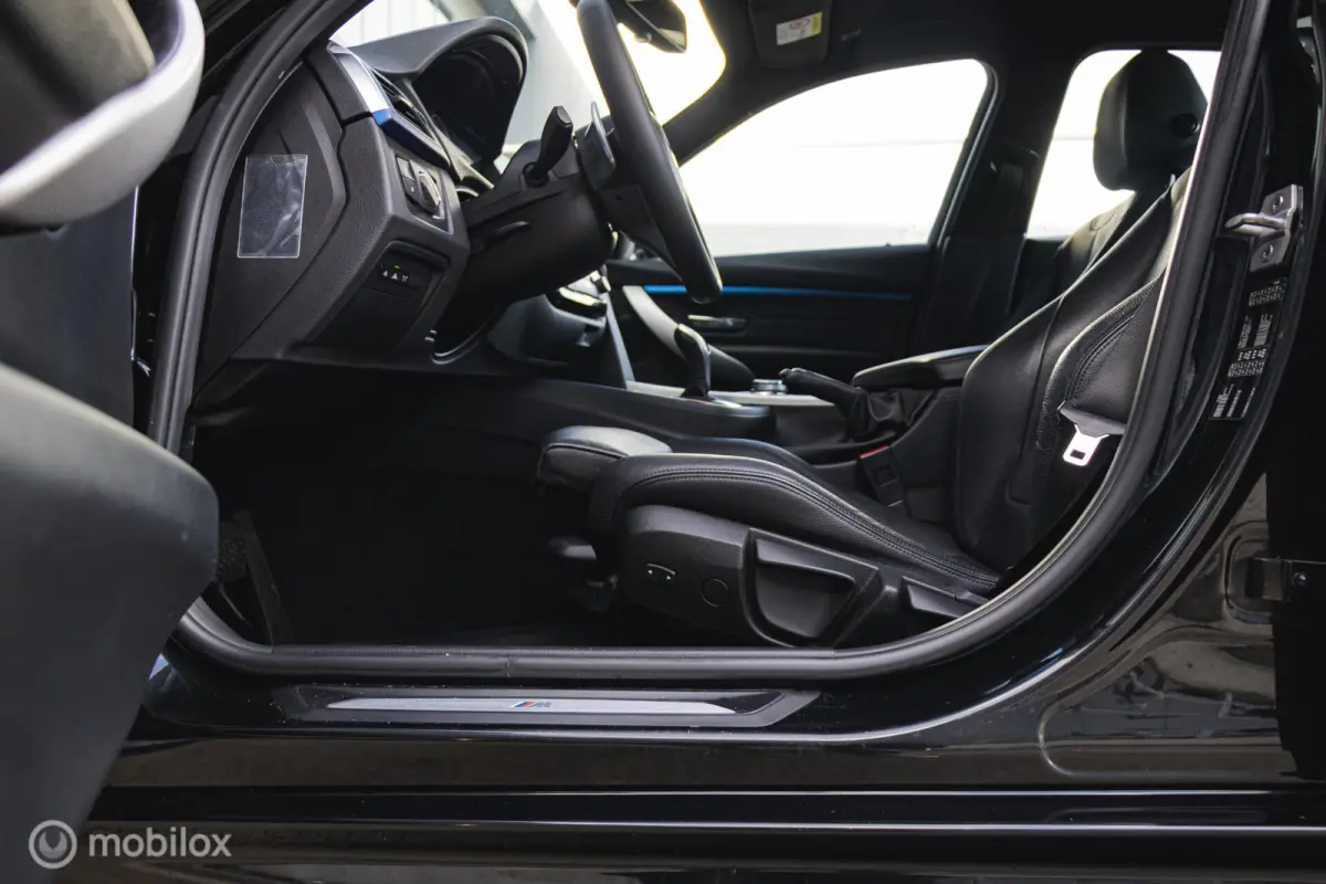 320i LCI High Executive M-Sport