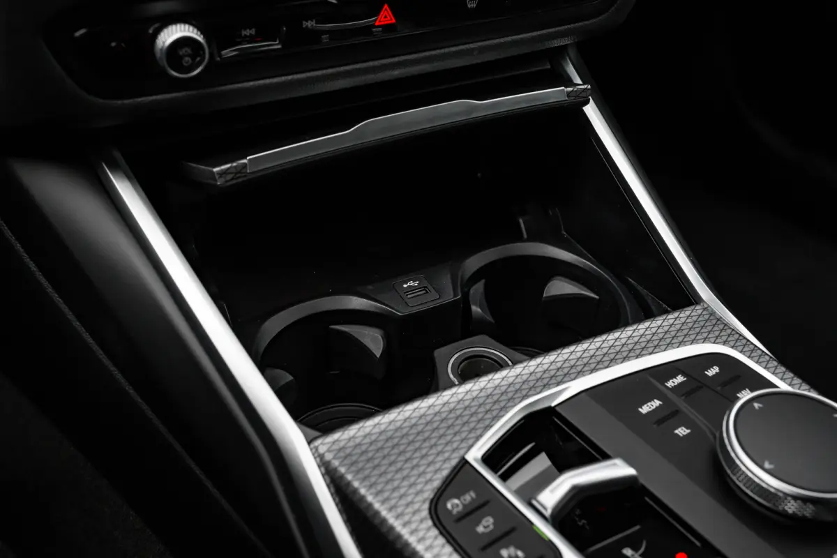 330e xDrive M Sport Edition 292PK | 360 camera | Laser LED Koplampen | Ledere Bekleding | Elek. Stoelen incl. Geheugen