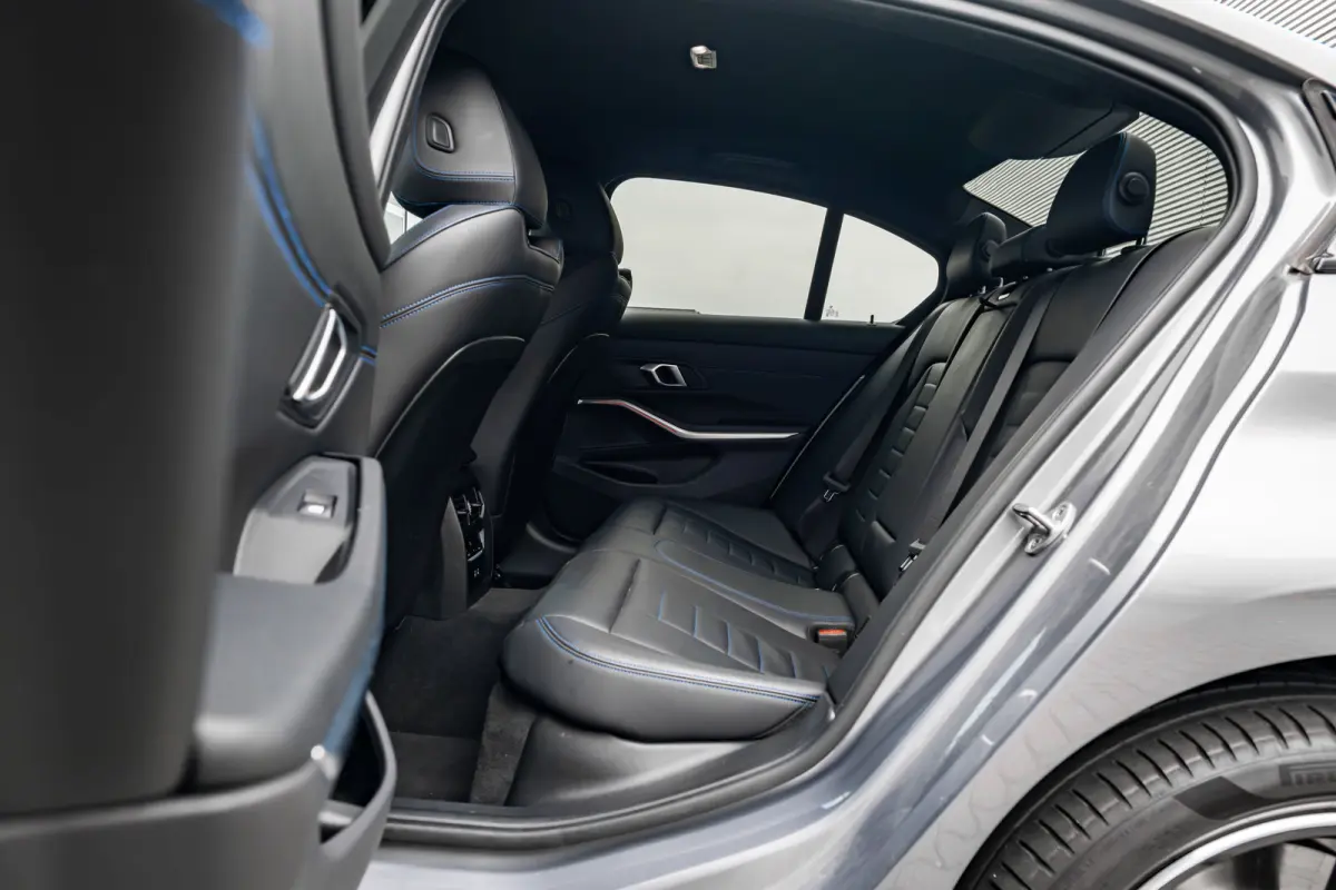 330e xDrive M Sport Edition 292PK | 360 camera | Laser LED Koplampen | Ledere Bekleding | Elek. Stoelen incl. Geheugen