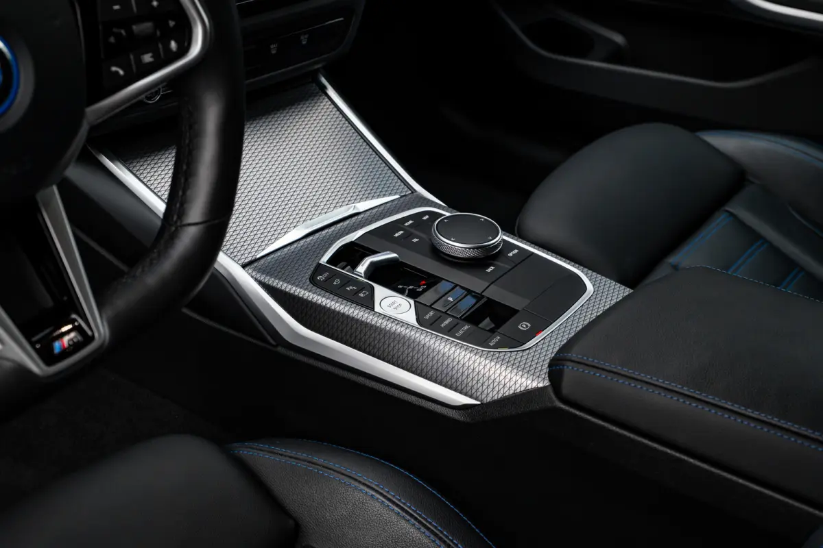 330e xDrive M Sport Edition 292PK | 360 camera | Laser LED Koplampen | Ledere Bekleding | Elek. Stoelen incl. Geheugen