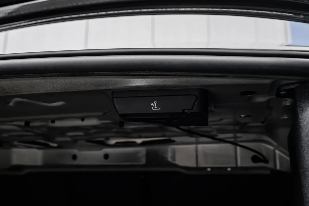 330e xDrive M Sport Edition 292PK | | 360 camera | Laser LED Koplampen | Ledere Bekleding | Elek. Stoelen incl. Geheugen