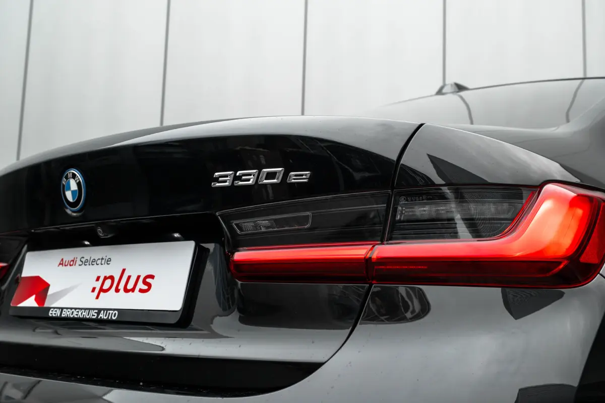 330e xDrive M Sport Edition 292PK | | 360 camera | Laser LED Koplampen | Ledere Bekleding | Elek. Stoelen incl. Geheugen