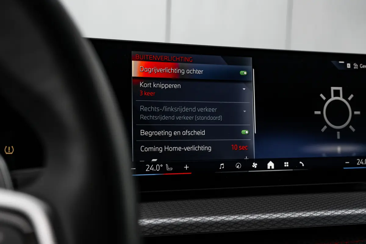330e xDrive M Sport Edition 292PK | | 360 camera | Laser LED Koplampen | Ledere Bekleding | Elek. Stoelen incl. Geheugen