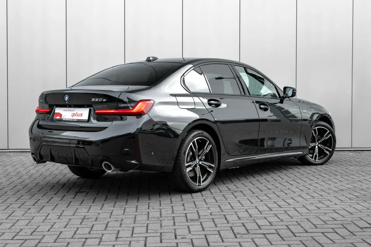 330e xDrive M Sport Edition 292PK | | 360 camera | Laser LED Koplampen | Ledere Bekleding | Elek. Stoelen incl. Geheugen