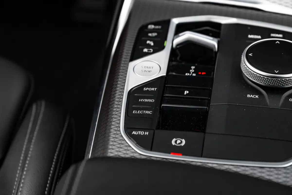 330e xDrive M Sport Edition 292PK | | 360 camera | Laser LED Koplampen | Ledere Bekleding | Elek. Stoelen incl. Geheugen