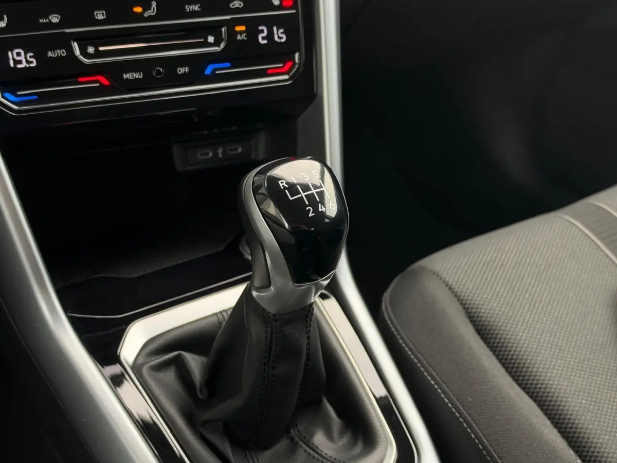1.0 TSI Life Business | Virtual Cockpit | LED | IQ Drive | CarPlay | Climate | Stoelverwarming | Navigatie