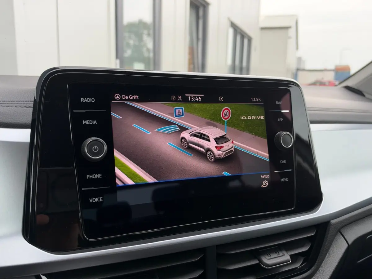 1.0 TSI Life Business | Virtual Cockpit | LED | IQ Drive | CarPlay | Climate | Stoelverwarming | Navigatie