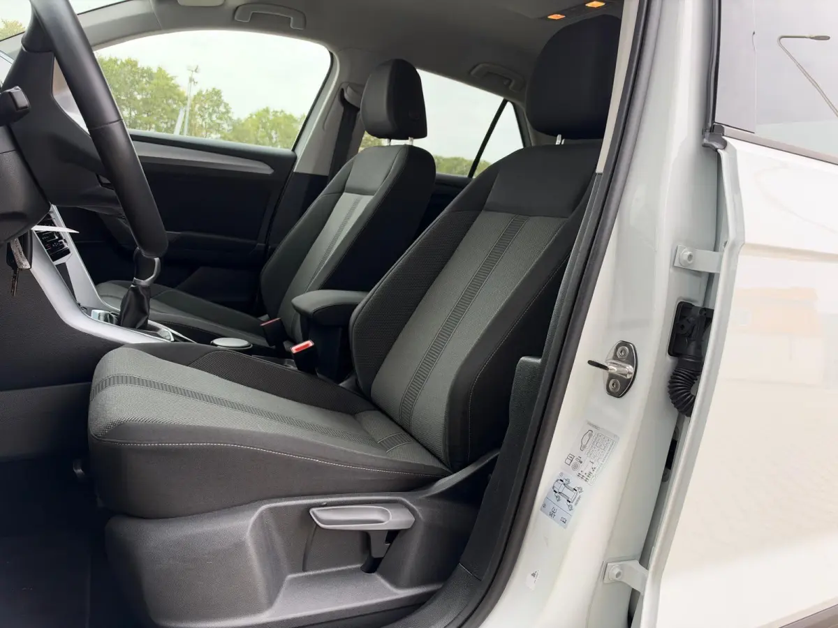 1.0 TSI Life Business | Virtual Cockpit | LED | IQ Drive | CarPlay | Climate | Stoelverwarming | Navigatie