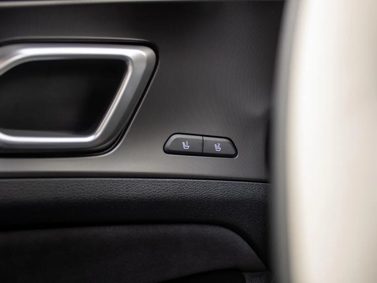 1.6 T-GDi Hybrid GT-PlusLine | Actieprijs* | Op Voorraad | HIFI | Head up display | Schuif-/Kanteldak | Elektrische achterklep | Navi. | Clima. | Adapt. Cruise. | Stoel&Stuur Verwarming | Ac