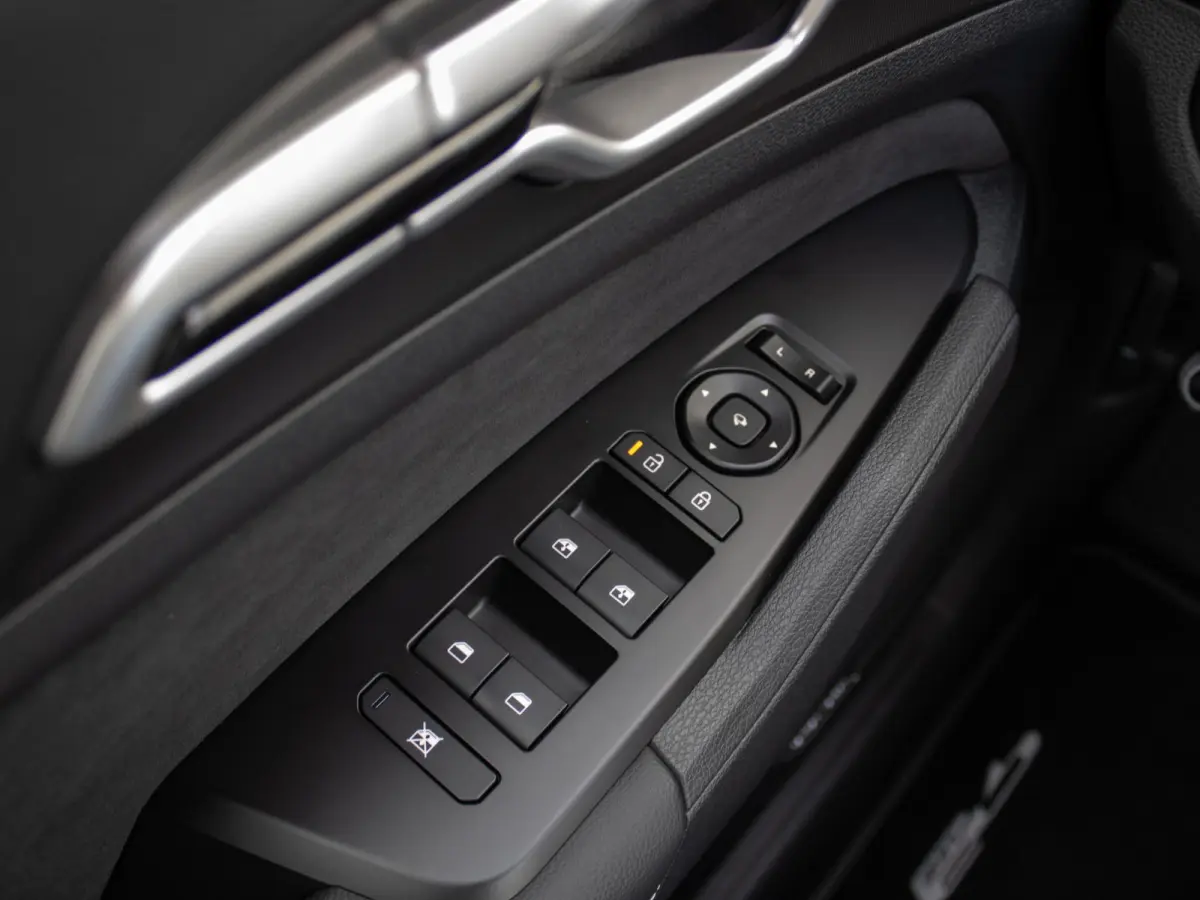 1.6 T-GDi Hybrid GT-PlusLine | Actieprijs* | Op Voorraad | HIFI | Head up display | Schuif-/Kanteldak | Elektrische achterklep | Navi. | Clima. | Adapt. Cruise. | Stoel&Stuur Verwarming | Ac