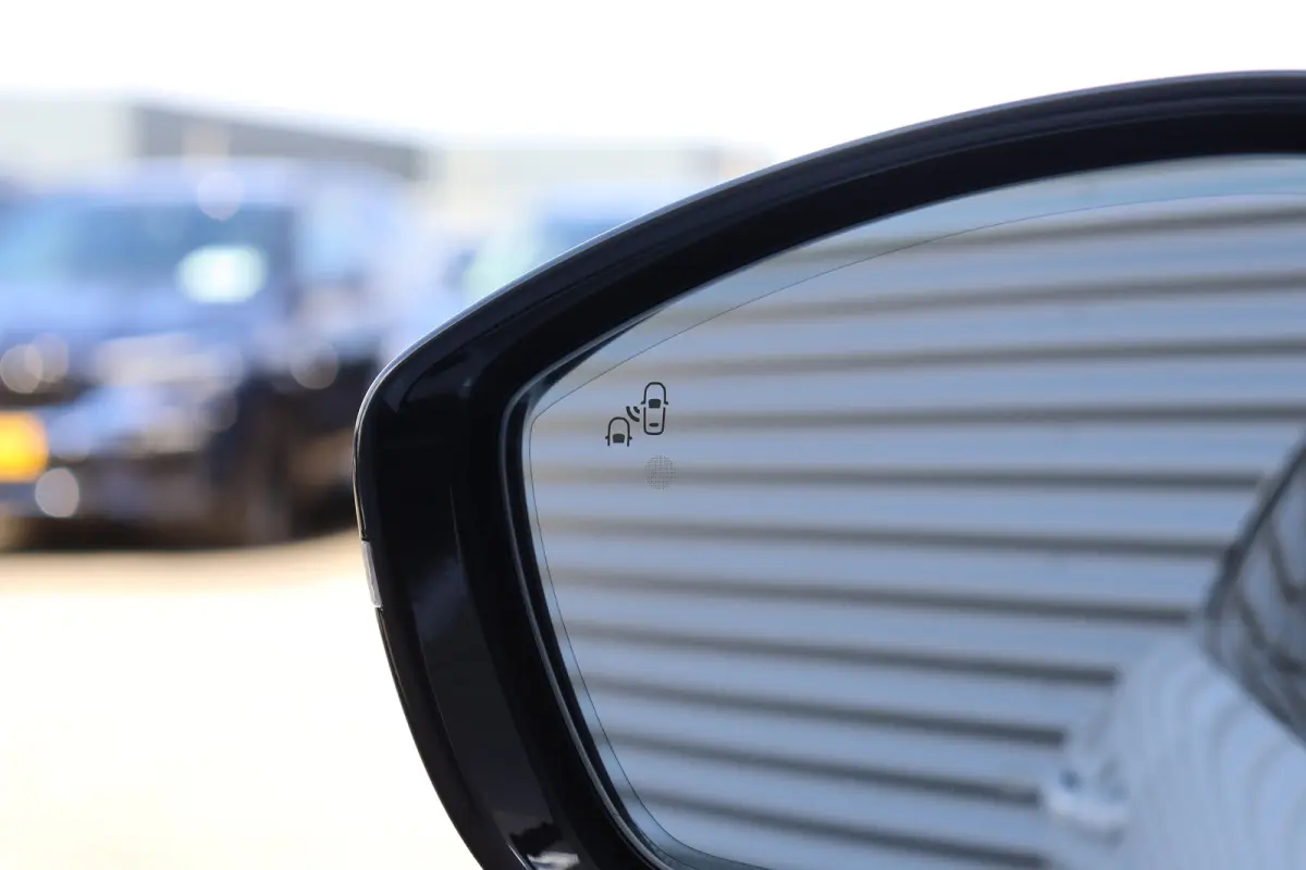 PSE 1.6 HYBRID 360PK SPORT ENGINEERED AUTOMAAT SOH 99,25% / NAVI / LEDER / CLIMA / PDC / 20" LMV / CAMERA / KEYLESS / I-COCKPIT / FULL-LED / PANO. DAK / ALCANTARA / WINTERPAKKET / FOCAL AUDI