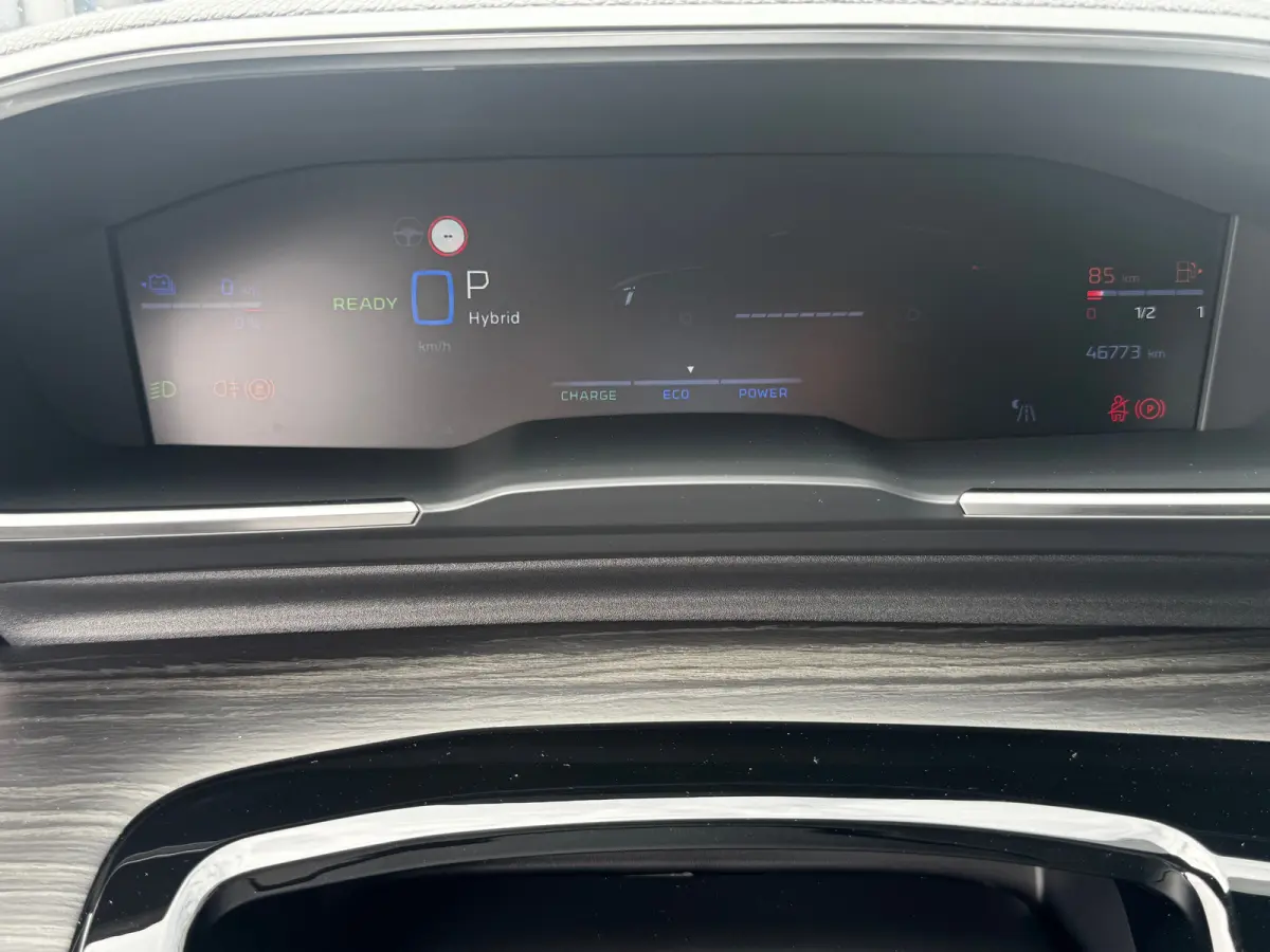 PSE 1.6 HYBRID 360PK SPORT ENGINEERED AUTOMAAT SOH 98,25% / NAVI / LEDER / CLIMA / PDC / 20" LMV / CAMERA / KEYLESS / I-COCKPIT / FULL-LED / PANO. DAK / ALCANTARA / WINTERPAKKET / FOCAL AUDI
