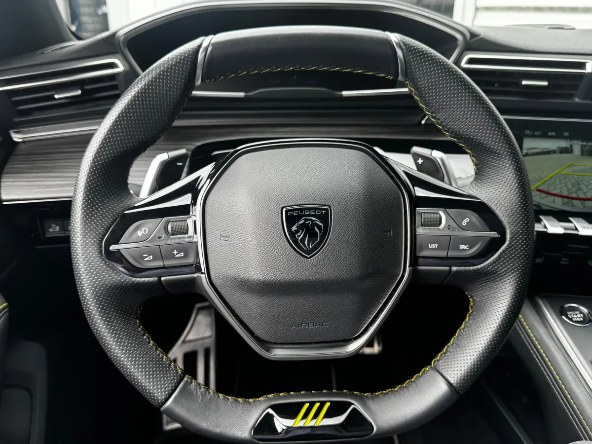 PSE 1.6 HYBRID 360PK SPORT ENGINEERED AUTOMAAT SOH 98,25% / NAVI / LEDER / CLIMA / PDC / 20" LMV / CAMERA / KEYLESS / I-COCKPIT / FULL-LED / PANO. DAK / ALCANTARA / WINTERPAKKET / FOCAL AUDI