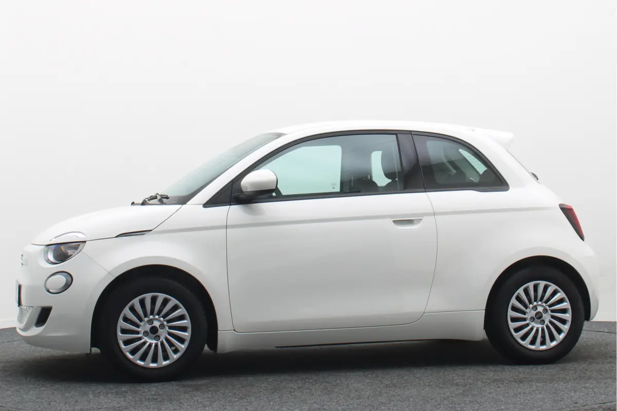 Icon 42 kWh SOH 100%, Virtual Cockpit, Apple Carplay, Cruise, Rijstrooksensor, DAB, LED