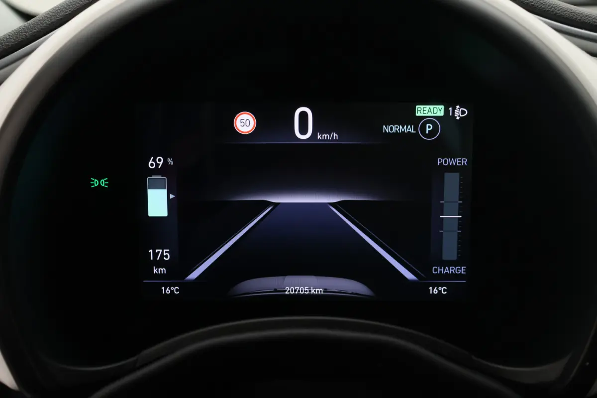 Icon 42 kWh SOH 100%, Virtual Cockpit, Apple Carplay, Cruise, Rijstrooksensor, DAB, LED