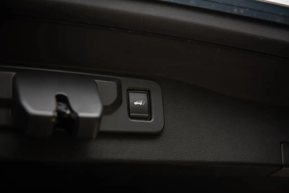 1.2 E-Tech full hybrid 200 esprit Alpine , HUD, Harman Kardon, Sfeerverlichting, Carplay, Adap. cruise, Kleur mat!