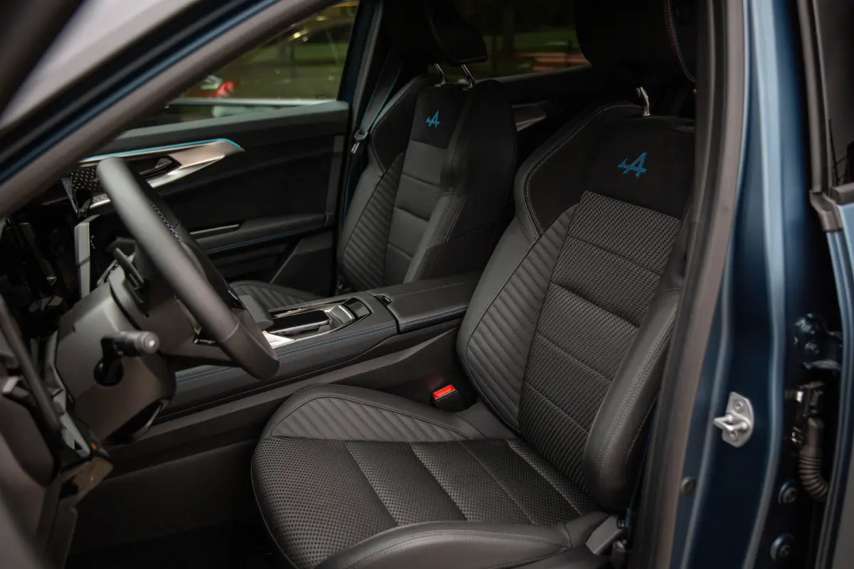 1.2 E-Tech full hybrid 200 esprit Alpine , HUD, Harman Kardon, Sfeerverlichting, Carplay, Adap. cruise, Kleur mat!