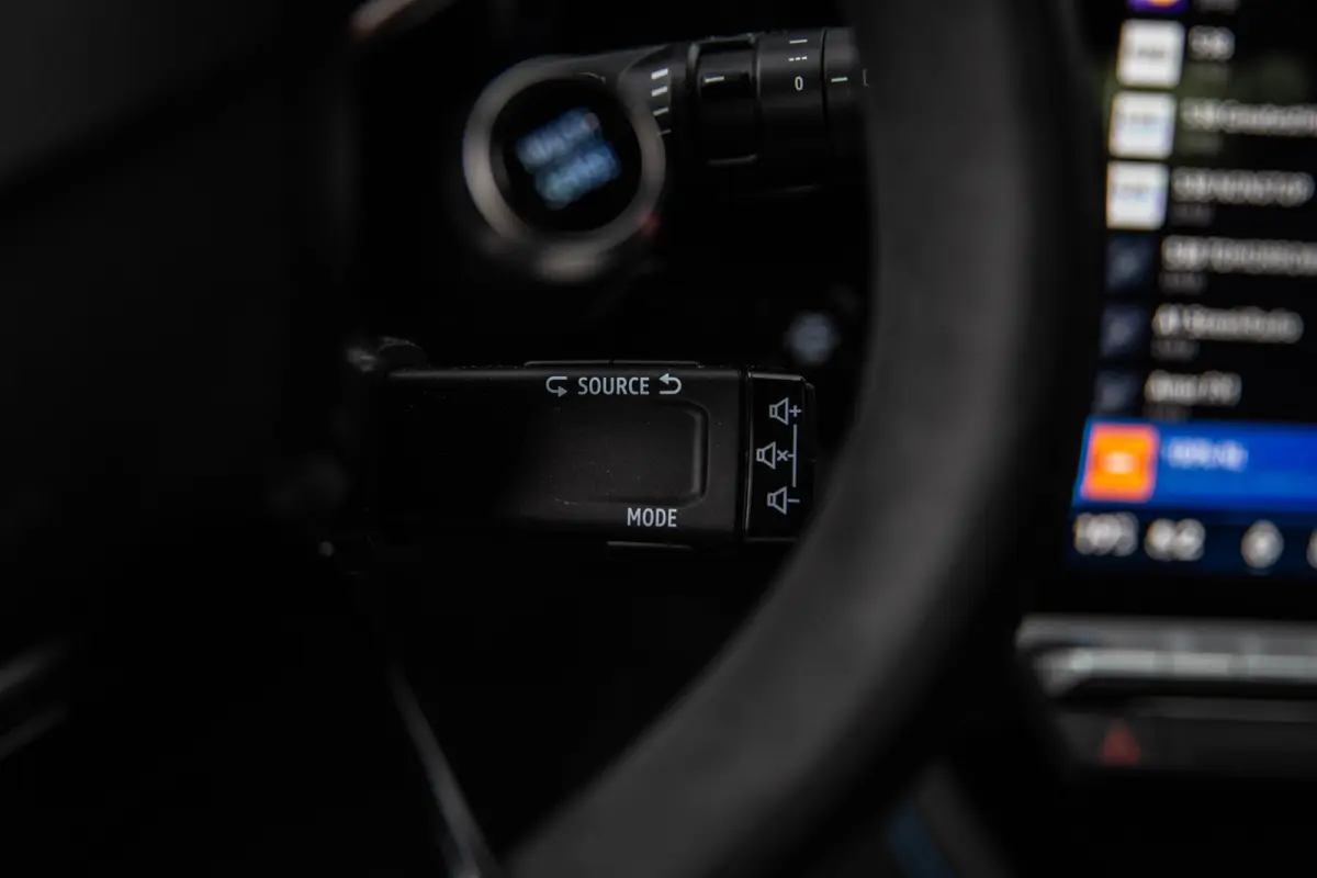 1.2 E-Tech full hybrid 200 esprit Alpine , HUD, Harman Kardon, Sfeerverlichting, Carplay, Adap. cruise, Kleur mat!