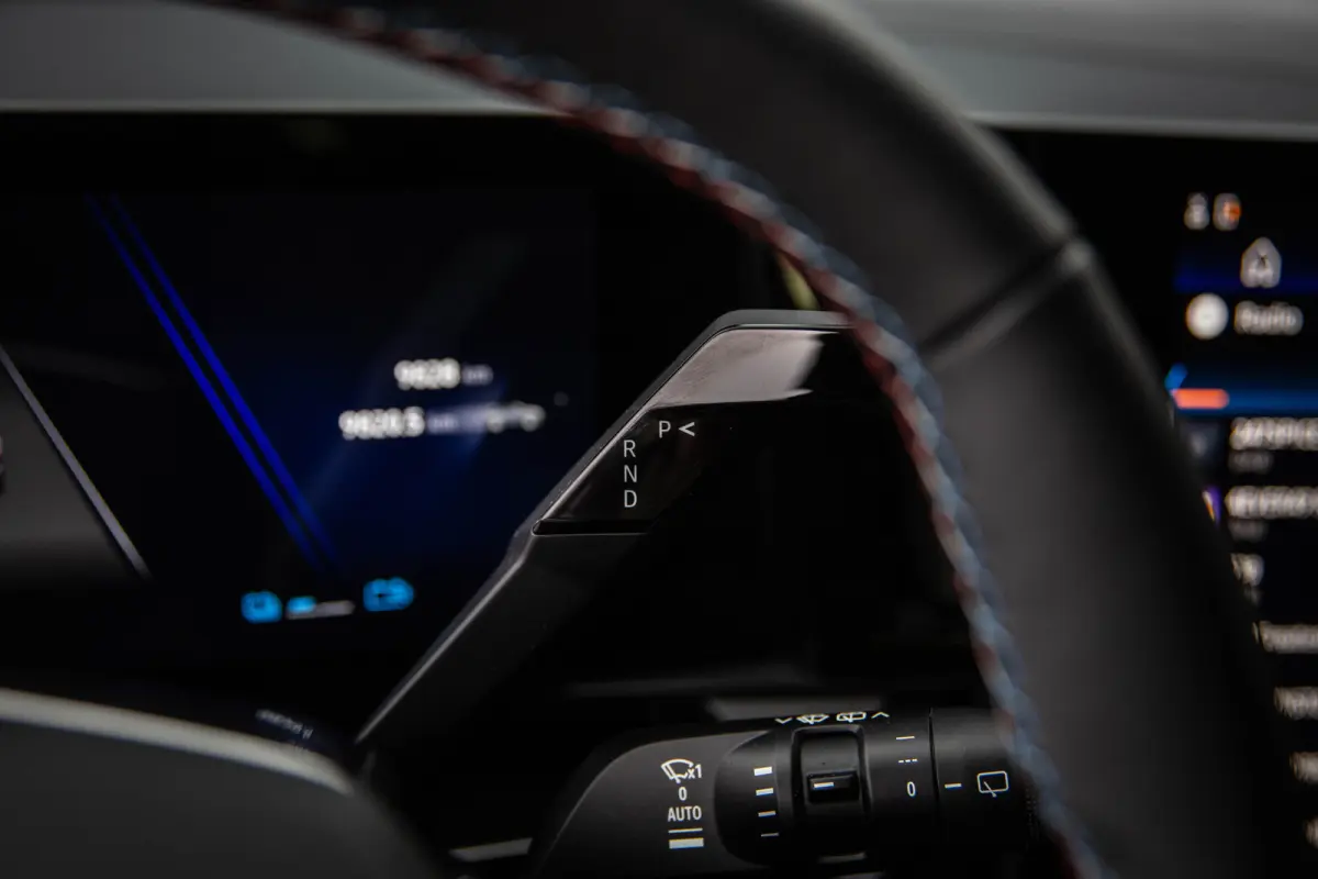 1.2 E-Tech full hybrid 200 esprit Alpine , HUD, Harman Kardon, Sfeerverlichting, Carplay, Adap. cruise, Kleur mat!