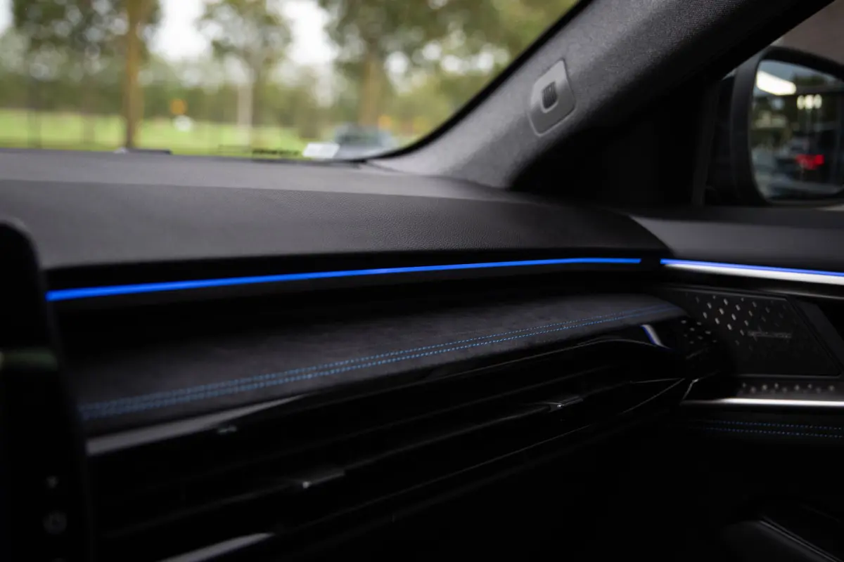 1.2 E-Tech full hybrid 200 esprit Alpine , HUD, Harman Kardon, Sfeerverlichting, Carplay, Adap. cruise, Kleur mat!