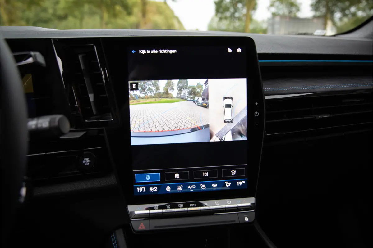 1.2 E-Tech full hybrid 200 esprit Alpine , HUD, Harman Kardon, Sfeerverlichting, Carplay, Adap. cruise, Kleur mat!