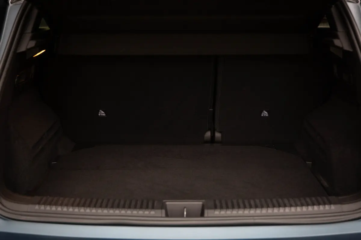 1.2 E-Tech full hybrid 200 esprit Alpine , HUD, Harman Kardon, Sfeerverlichting, Carplay, Adap. cruise, Kleur mat!