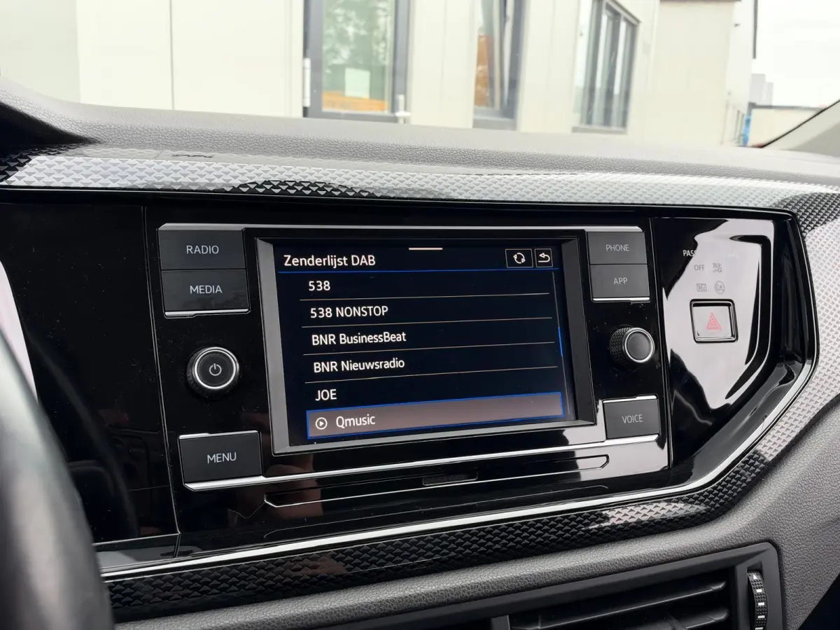 1.0 TSI Life | Virtual Cockpit | LED | CarPlay | Camera | Navigatie | Climate | Stoelverwarming | Adaptive Cruise | Trekhaak