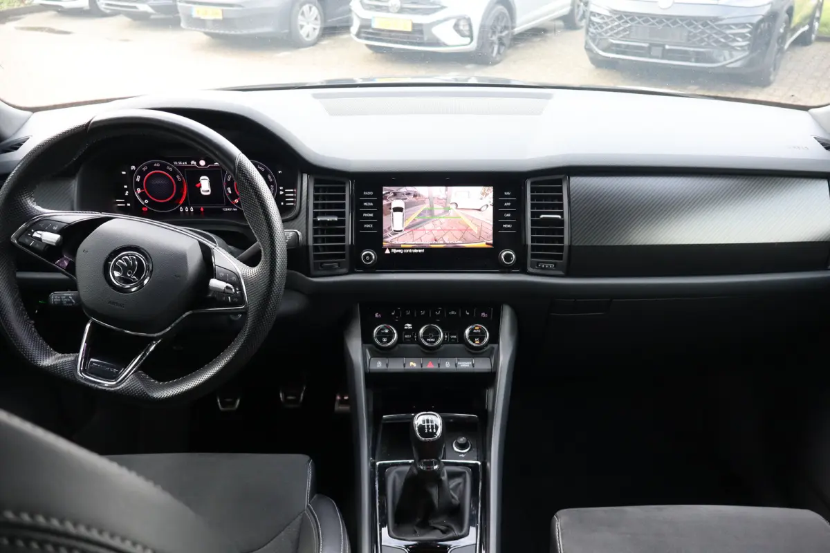 1.5 TSI Sportline Business 150PK TREKHAAK | Apple Carplay/Android Auto|telefoonintegratie premium | Cruise control adaptief | Electronic climate controle