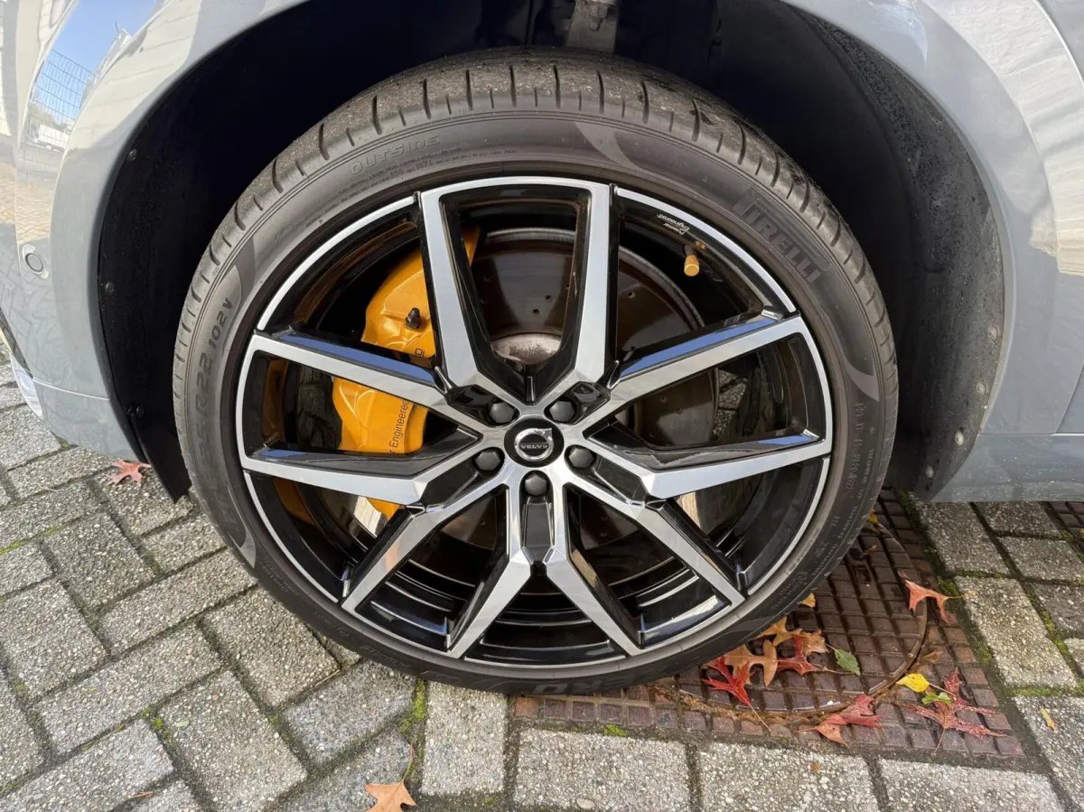 2.0 T8 Plug-in-hybrid AWD Polestar Engineered Bowers&Wilkins 360 Camera