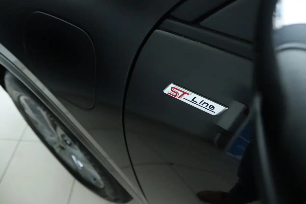 2.5 PHEV ST-Line | Achterbank verwarmd | Apple Carplay/Android Auto|telefoonintegratie premium | Cruise control adaptief met Stop&Go en stuurhulp