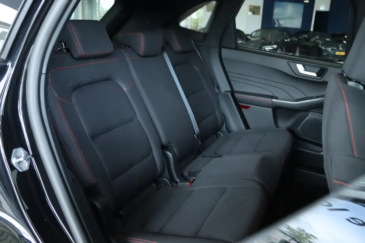 2.5 PHEV ST-Line | Achterbank verwarmd | Apple Carplay/Android Auto|telefoonintegratie premium | Cruise control adaptief met Stop&Go en stuurhulp